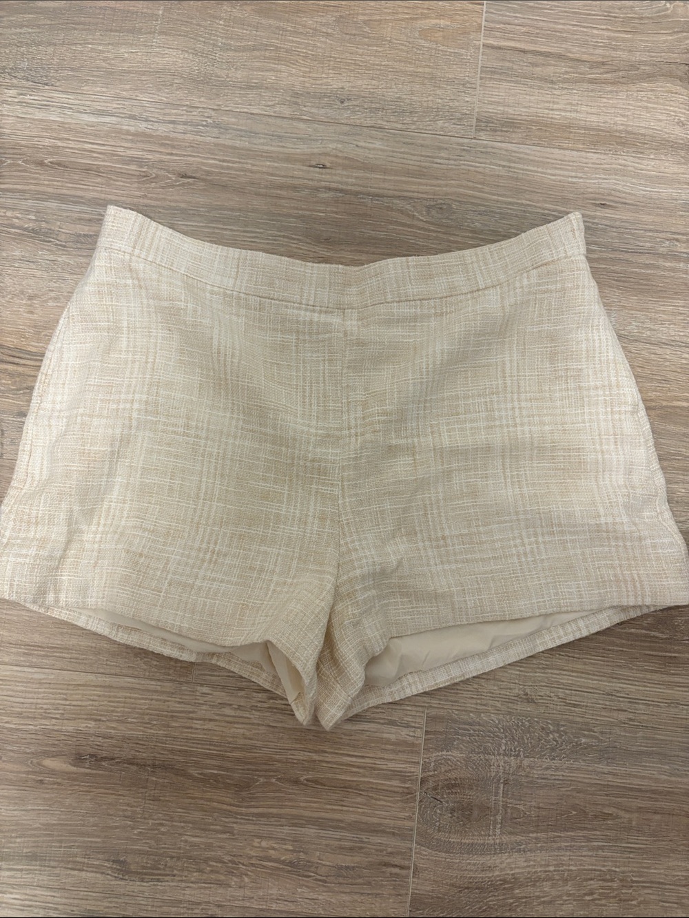 Women's Beige Tweed shorts